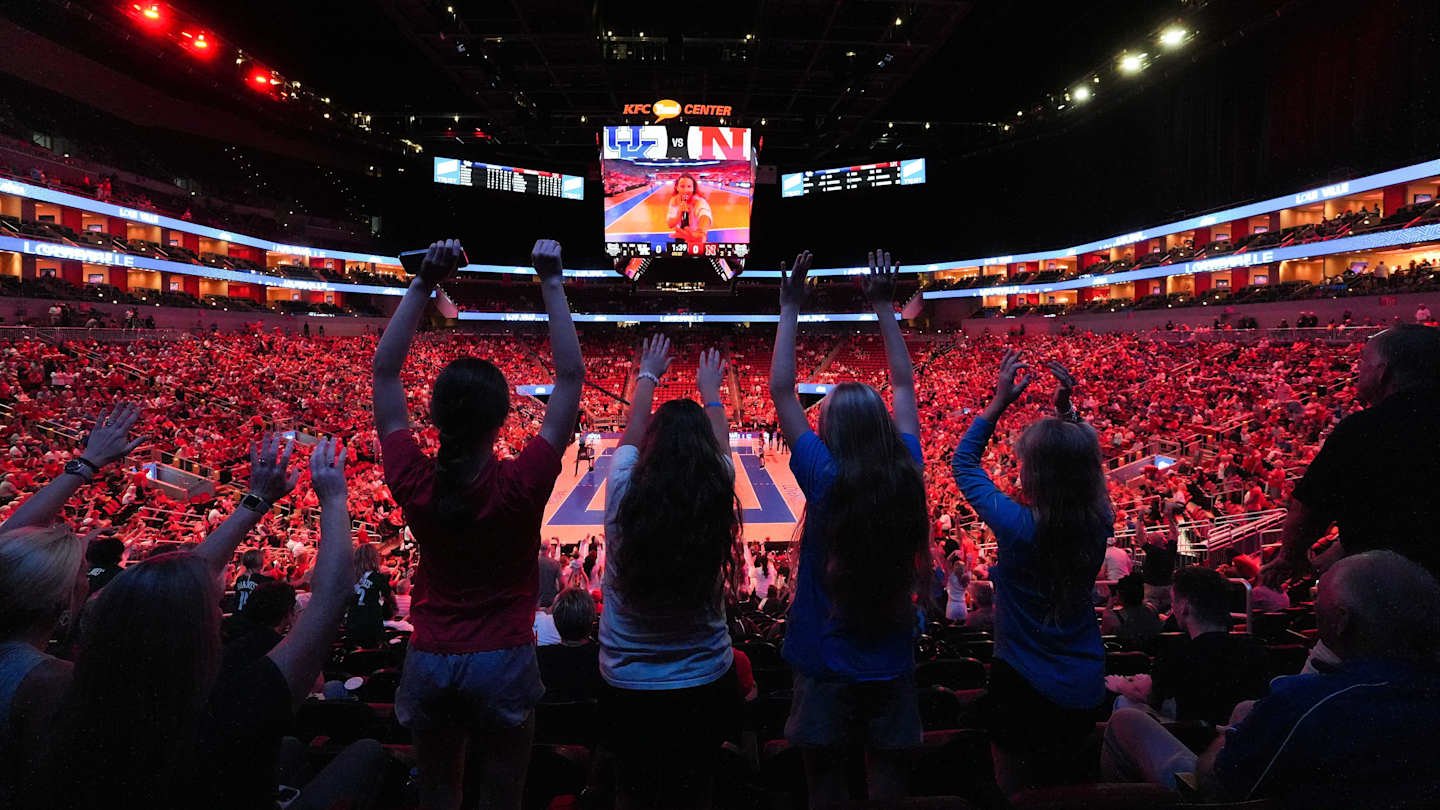 Nebraska Volleyball to Face Kentucky in Nashville