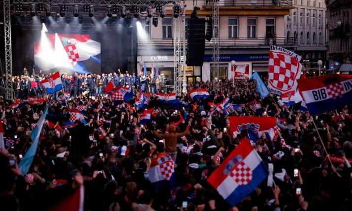 PHOTOS: 35,000 Croatians welcome handball team home PHOTOS: 35,000 Croatians welcome handball team home
